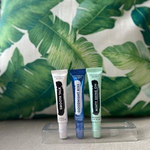 VICTORIA’S SECRET ULTIMATE LIP RESCUE